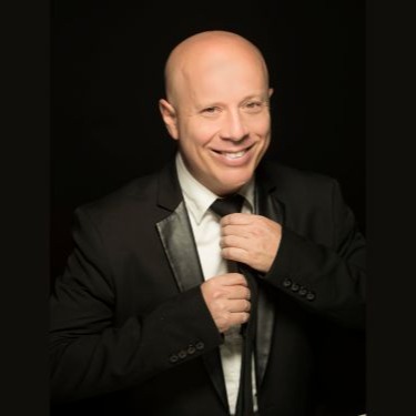 צלילים חובקי עולם — רפסודיה בכחול