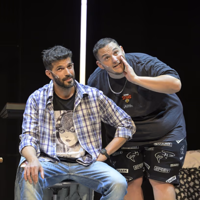 שני משוגעים – מחזמר ישראלי מרגש מבית תיאטרון הנפש