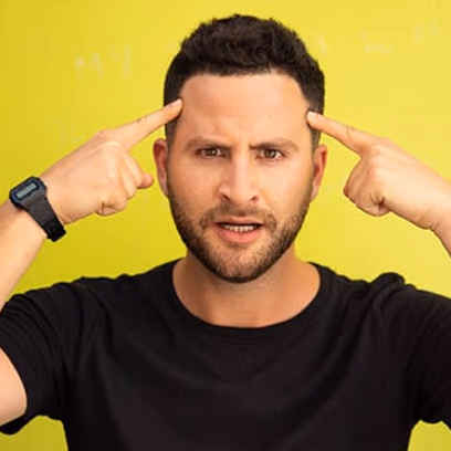 גיא הוכמן במופע בידור