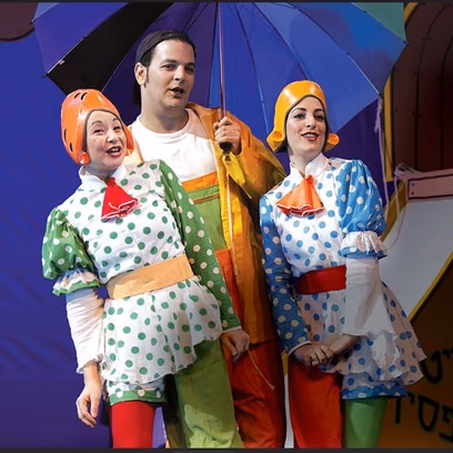 מחסן השטוזים של דתיה – תיאטרון אורנה פורת