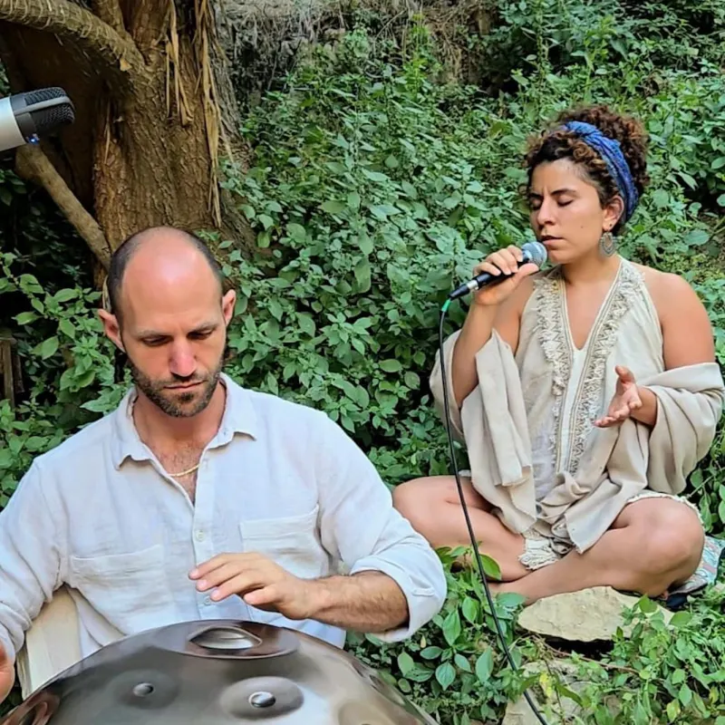 שירה ופאנטאם