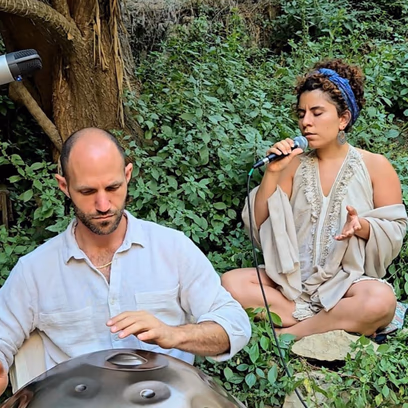 שירה ופאנטאם