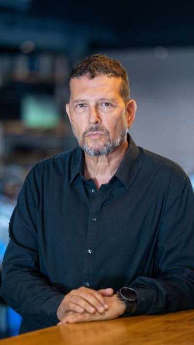 גיא ניר (מרצה אורח מהסדרה של צביקה קרוכמל) — אמריקה הלטינית ארץ המרדפים